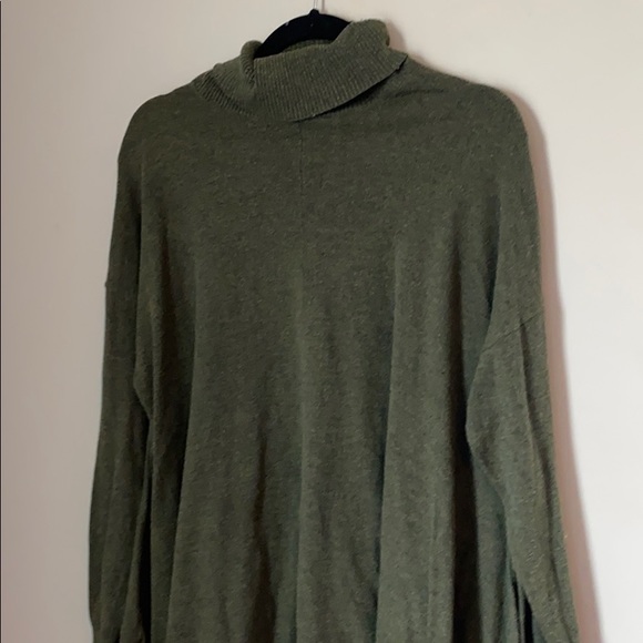 Hunter Green oversized sweater - Picture 3 of 3